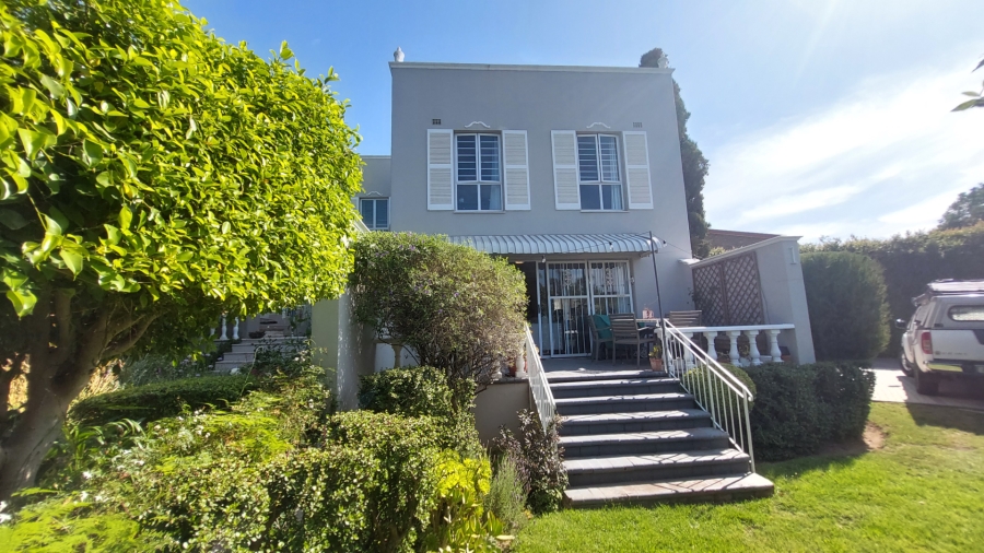 3 Bedroom Property for Sale in Durbanville Hills Western Cape